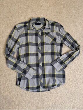 Zoo York Men’s Gray Plaid Button-Down Shirt with Yellow Accents